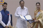 National Awards: Kangana Ranaut, Dhanush and Manoj Bajpayee receive their prizes